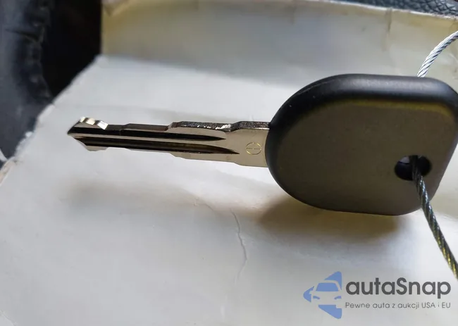 1GC2KVCG2DZ199076: 43786416