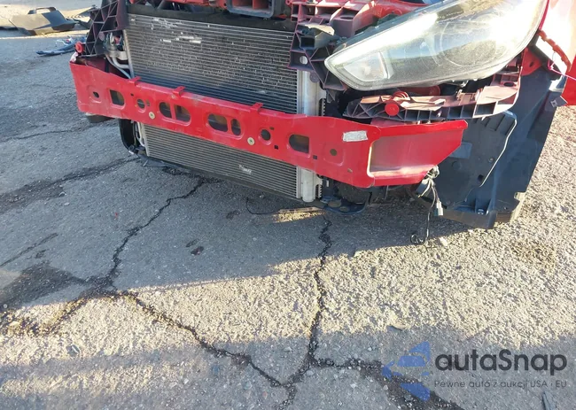 1FADP3L95FL312031: 43785689