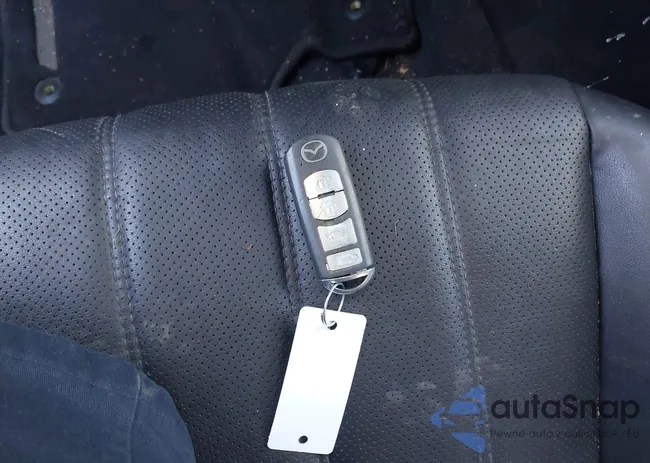 JM1GL1VM2J1306930: 43785864