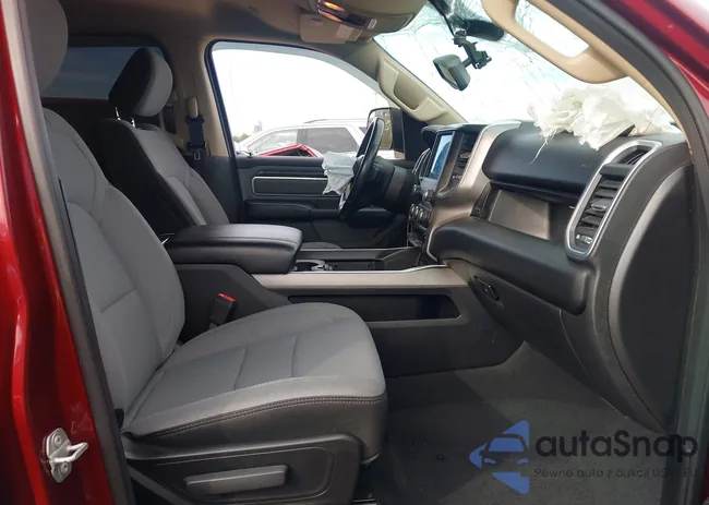 1C6RREFTXKN576543: 43787029