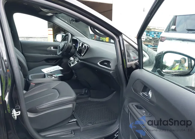 2C4RC1CG3TR192585: 43787074