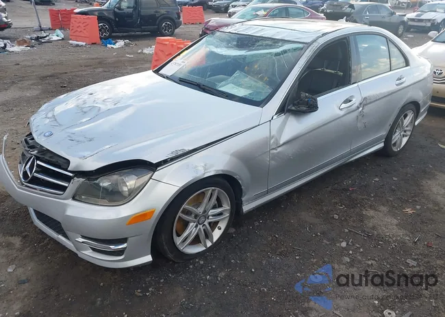 WDDGF8ABXER303324: 43787191