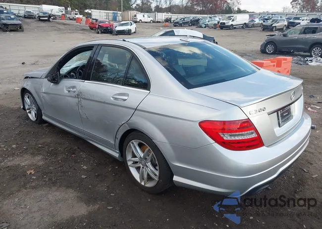 WDDGF8ABXER303324: 43787191