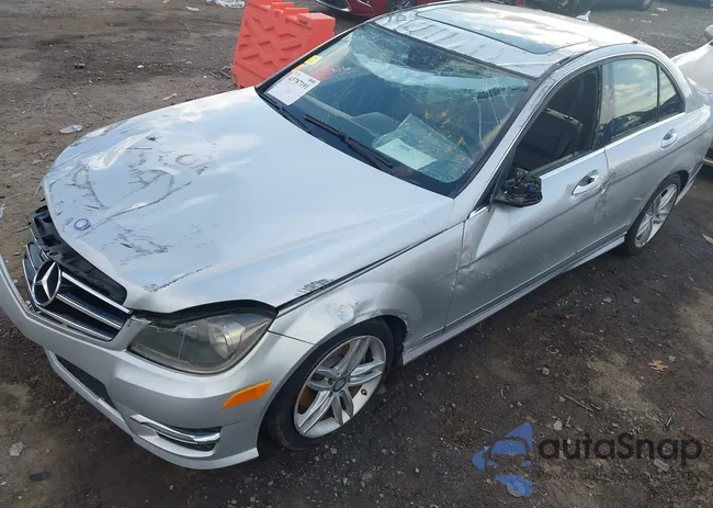 WDDGF8ABXER303324: 43787191