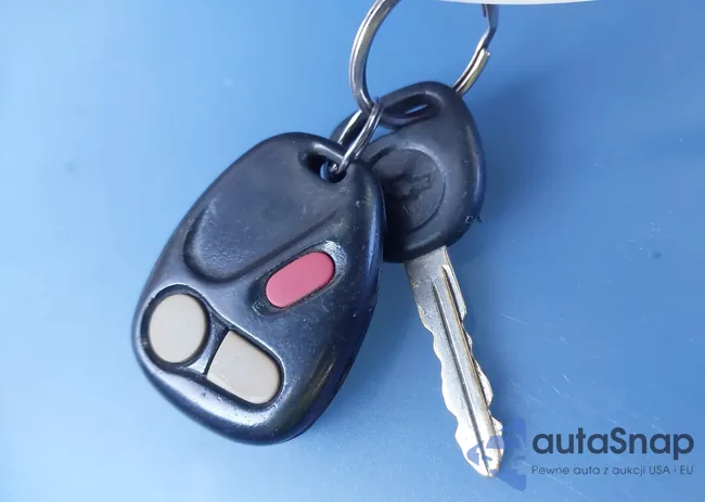 1GNEC13V82R297583: 43787368