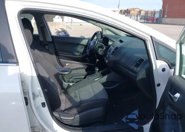 KNAFX4A82E5099252: 43787413