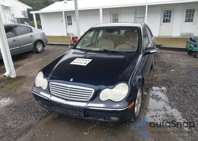 WDBRF64J92F256180: 43787480