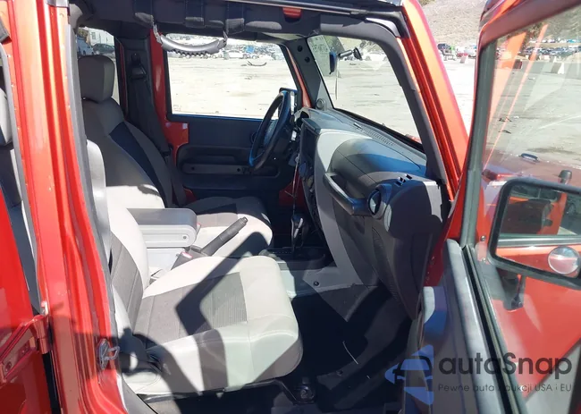 1J4GA39129L727963: 43786753