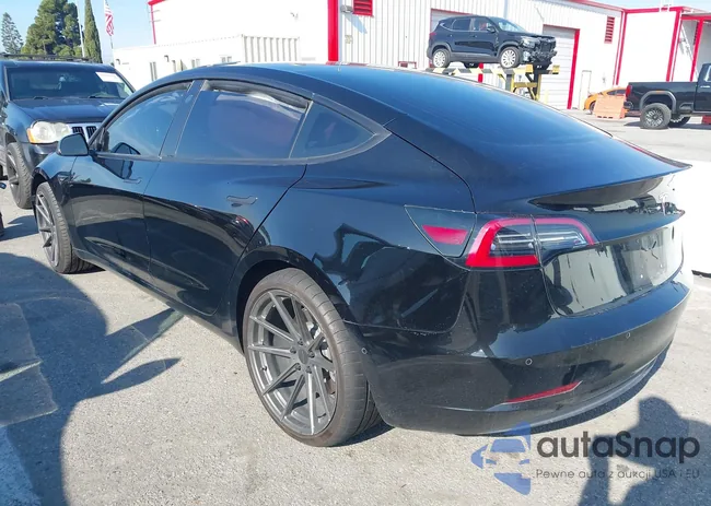 5YJ3E1EA7HF000404: 43786785