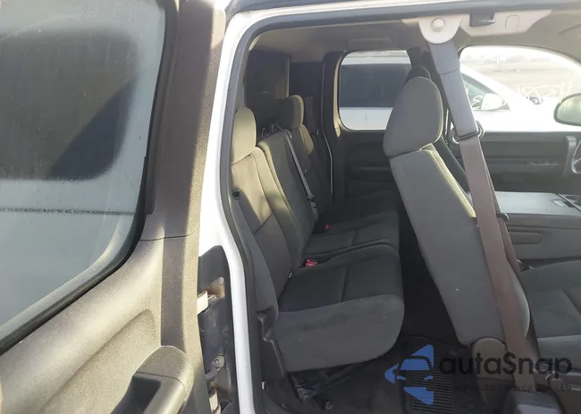 1GCEK29J19Z221767: 43786853