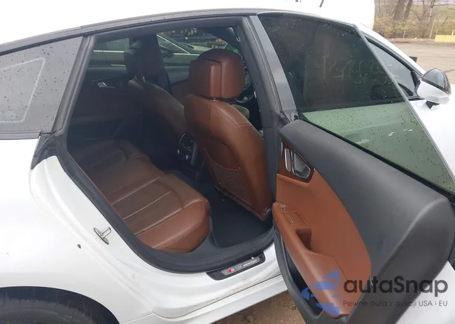 WAUWGAFC6GN038100: 43786855