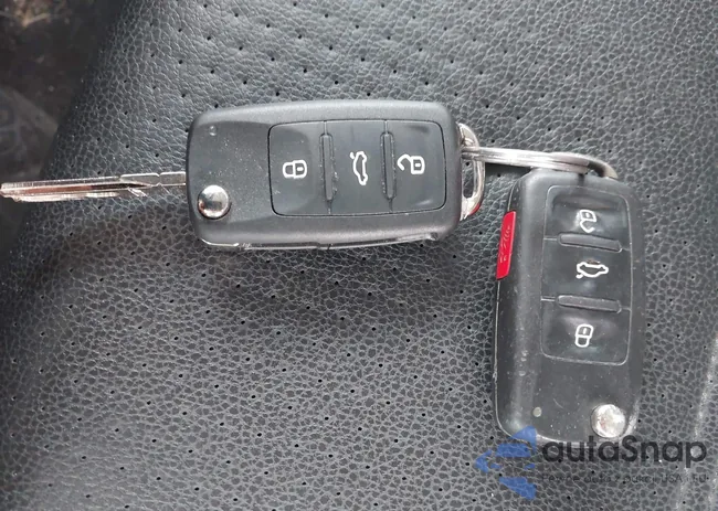 3VWDP7AJ3DM376656: 43786902