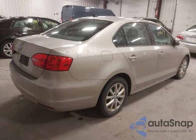 3VWDP7AJ3CM459907: 43788111