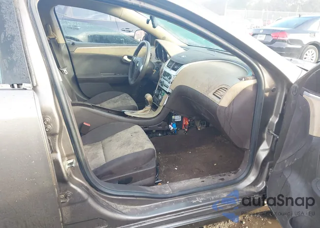 1G1ZB5EB6AF162621: 43788159