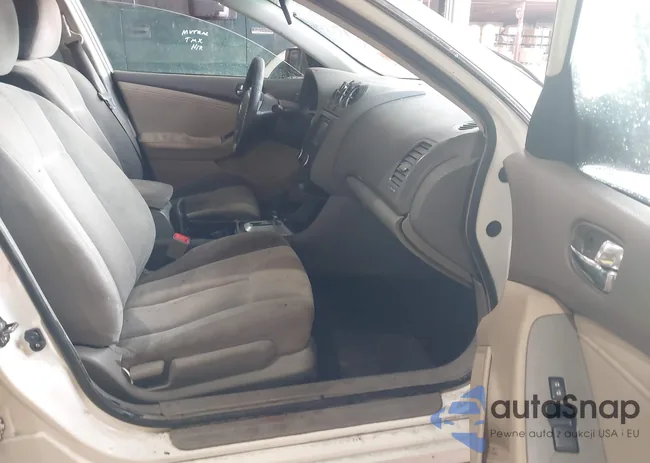 1N4AL21E79N549038: 43788247