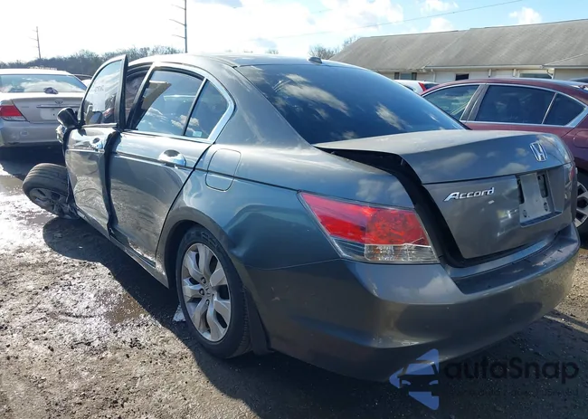 1HGCP368X9A033667: 43787682