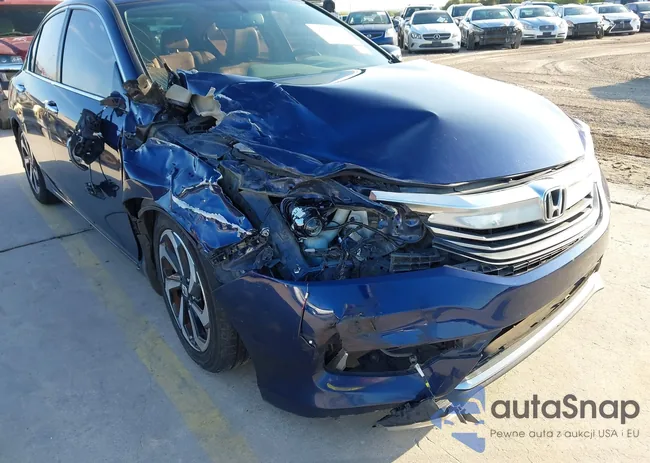 1HGCR2F83HA008290: 43787774