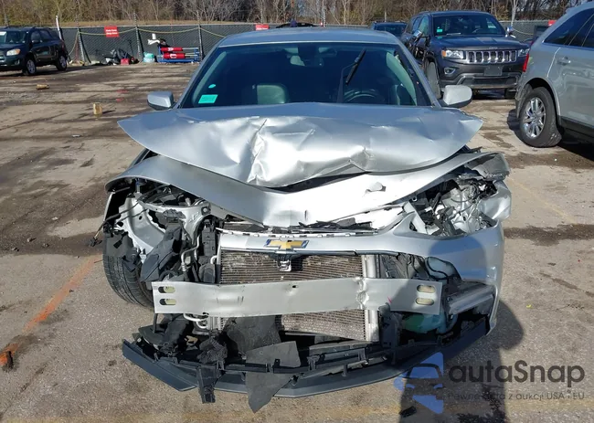 1G1ZD5ST4JF235489: 43787789