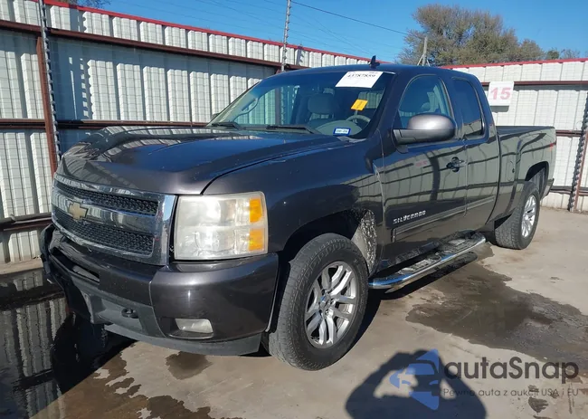 1GCSKTE33AZ137132: 43787859