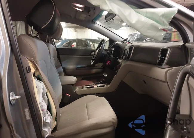 KNDPMCAC6K7579096: 43787949