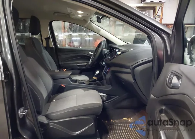 1FMCU9GDXJUC74956: 43789127