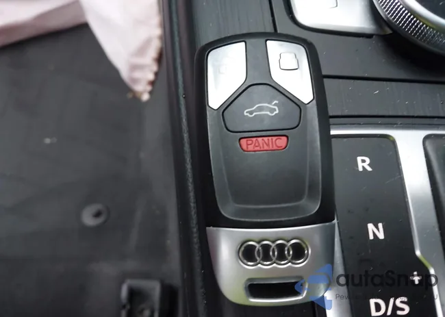 WAUYNGF59JN017431: 43789177