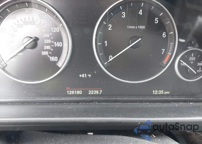 WBA5A7C52GG642964: 43789224