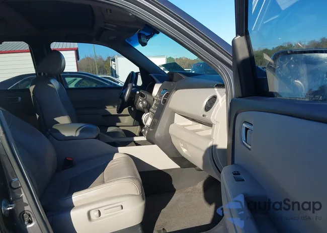 5FNYF3H95CB041879: 43789234