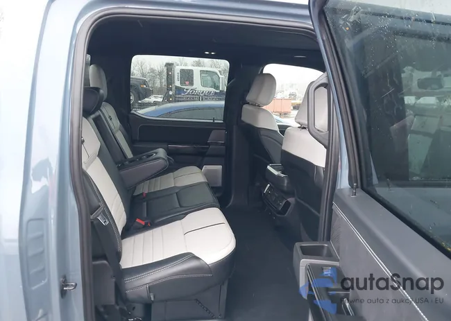 1FT6W1EV3PWG18620: 43789295