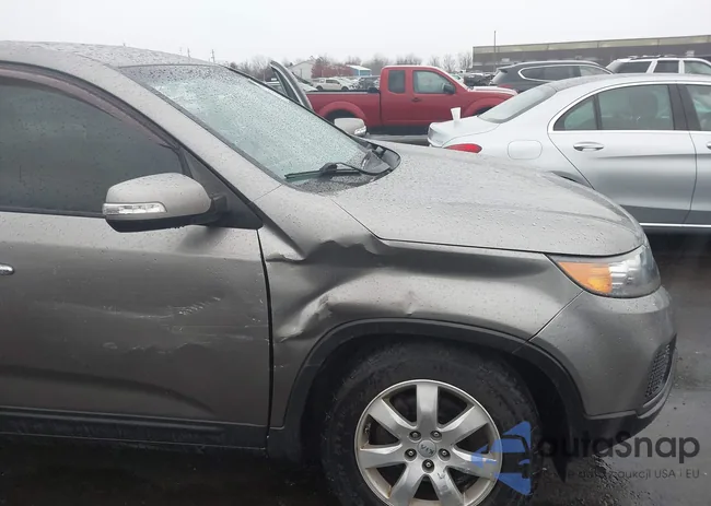 5XYKT3A17DG332977: 43789318