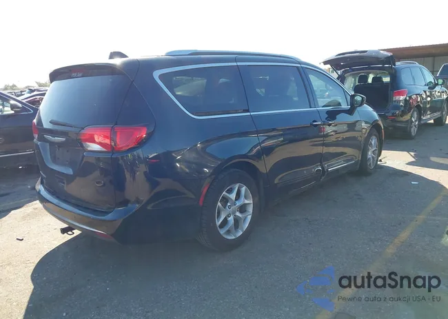 2C4RC1EG2HR506411: 43789331