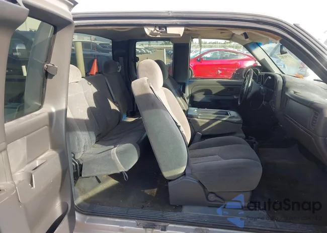 1GCEC19T26Z127885: 43789382