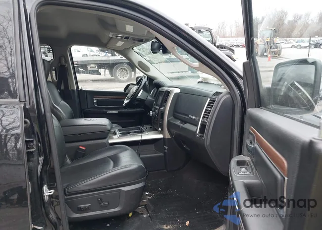 1C6RR7NT7ES360555: 43788680