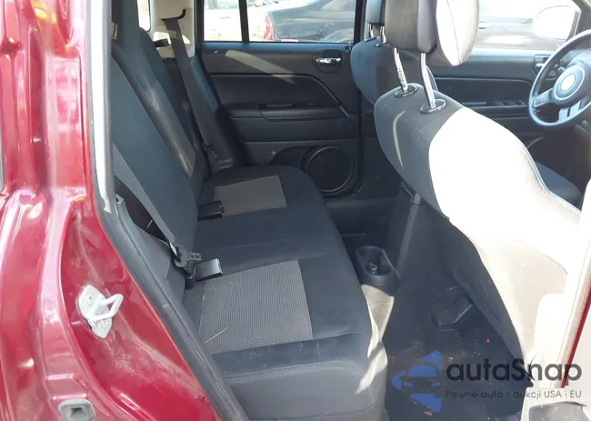 1C4NJDBB0CD578461: 43788783