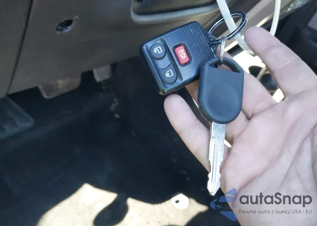 1FTMF1EMXBFC65137: 43790329