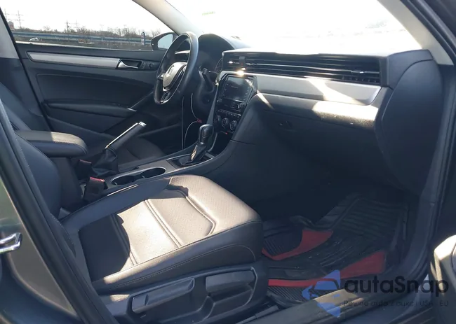 1VWSA7A37MC001087: 43790466