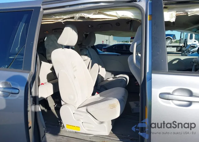 5TDKK3DC0CS244189: 43790500