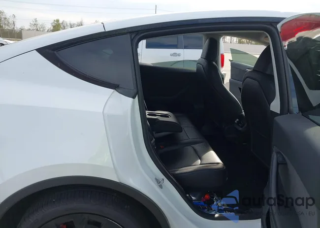 7SAYGDEE8PA054068: 43789637