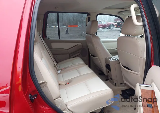 1FMEU74E58UA33472: 43789659