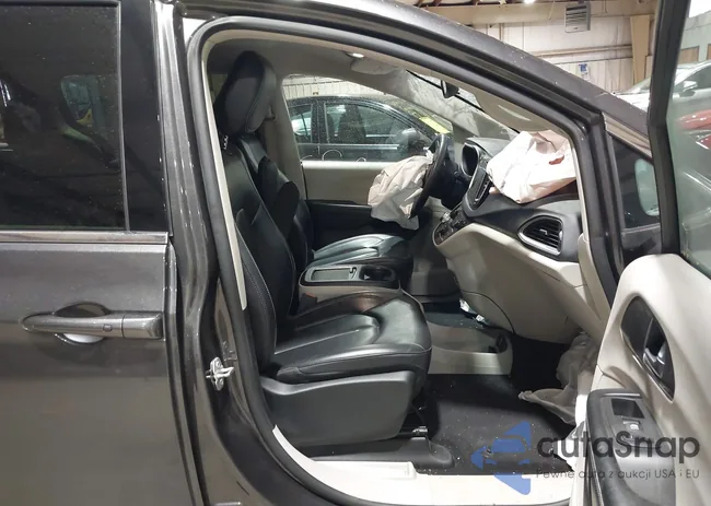 2C4RC1BG2PR534325: 43789709