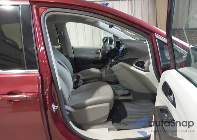 2C4RC1DG8HR833624: 43789737