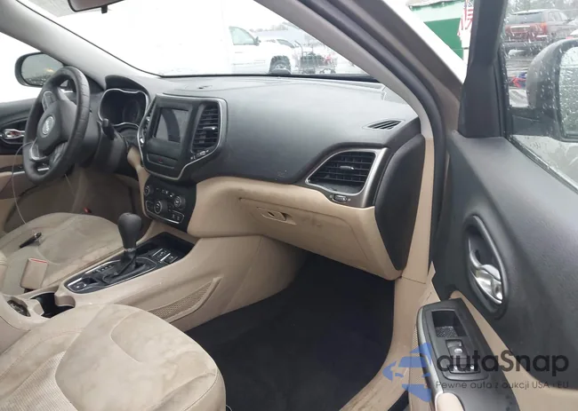 1C4PJLCB3KD159925: 43791128