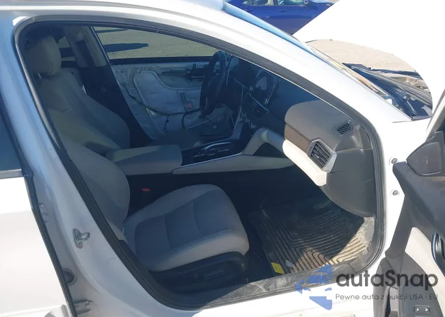 1HGCV3F58JA003762: 43791190