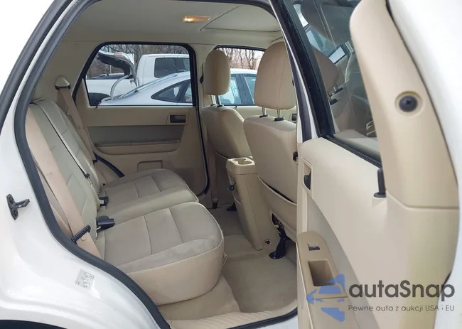 1FMCU0D74CKB31946: 43791242