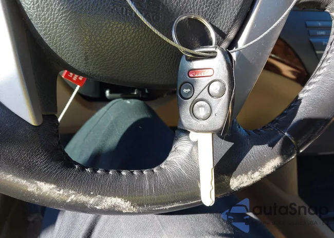 1HGCP36819A025862: 43791251