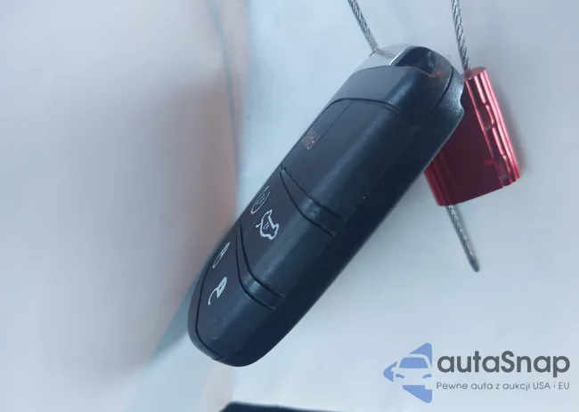 2C3CDXHG4EH333630: 43791389