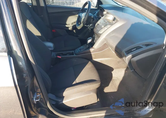 1FADP3F21GL357158: 43791451