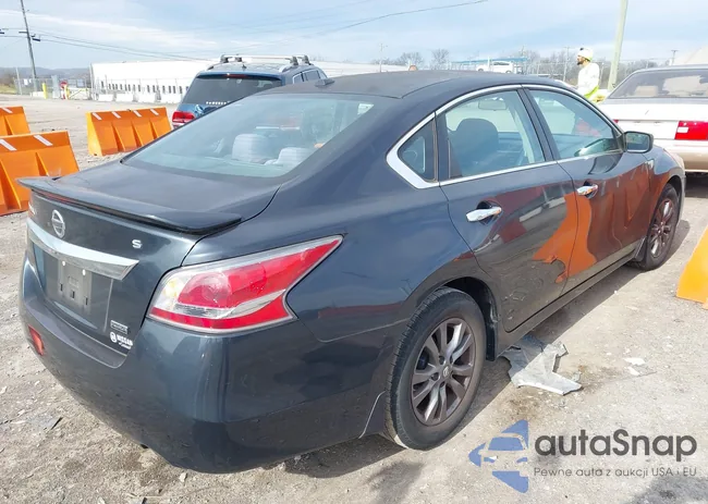 1N4AL3AP3FC472893: 43790807