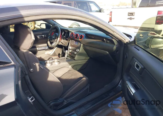 1FA6P8TH6L5187926: 43790888