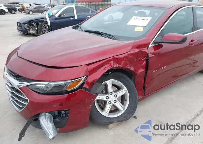 1G1ZD5ST8RF128540: 43792069